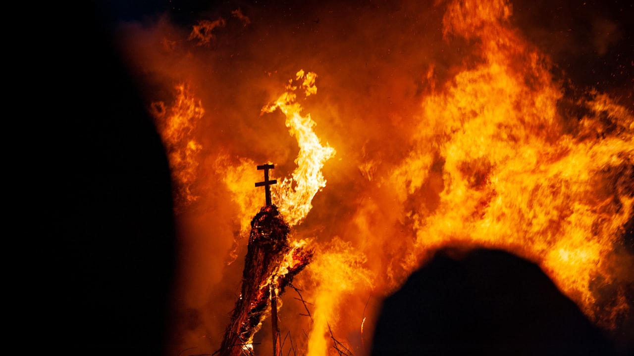 How to Order Wholesale Custom Embroidered Hoodies on Alibaba